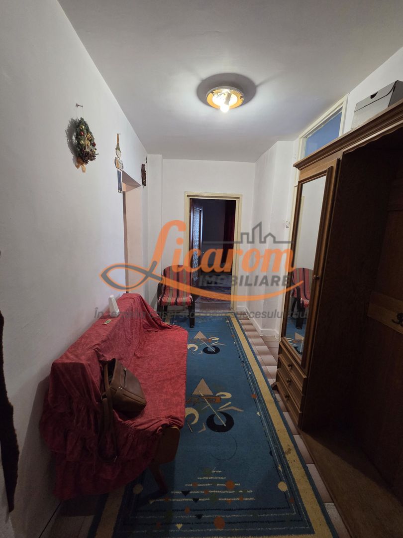 Apartament 3 camere Carpatilor aproape de Spitalul Judetean - Poză 5