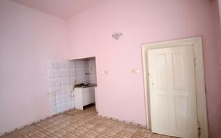 APARTAMENT 1 CAMERA - Poză 2