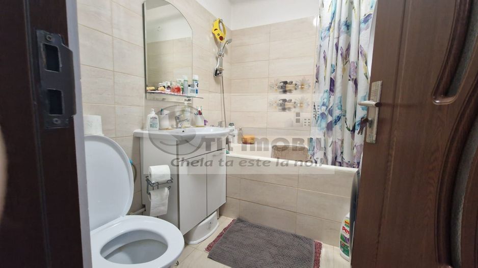 Apartament 2 camere, decomandat, Nicolina - 95.000 Euro - Poză 5