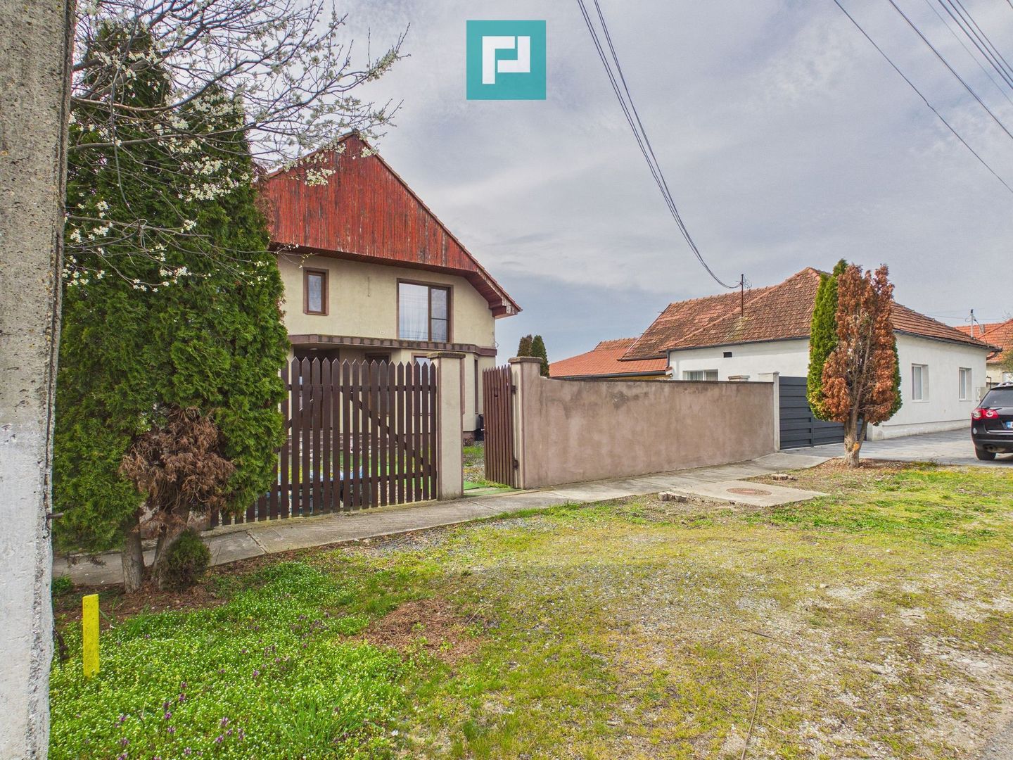 Casă spațioasă în Sântana - Poză 30