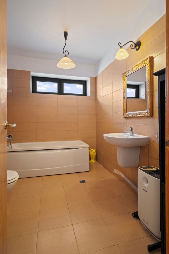 Apartament Otopeni CENTRAL 3 camere, 102m2,  Luminos si Primitor - Poză 12