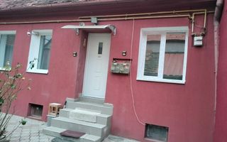 Garsonieră la casă, in zonă centrală, cu pod și beci. - Poză 12