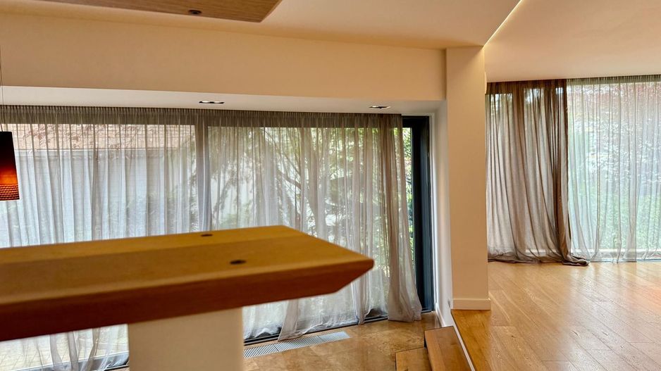 Refined Luxury Residence | Exclusive Villa with Private Spa - Poză 4