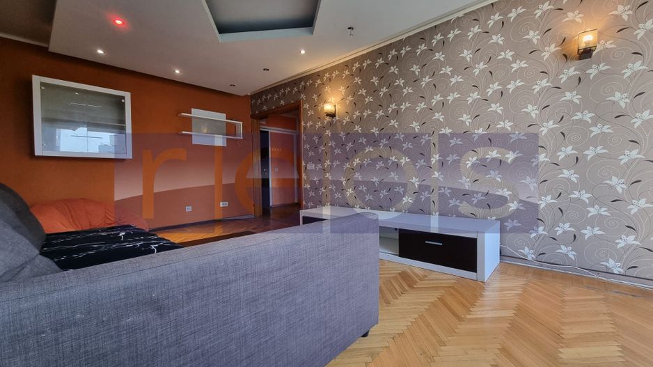 VANZARE 3 CAMERE  DECOMANDAT UNIRII - Poză 4