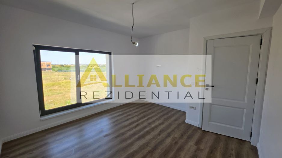 Vila 4 Camere | Curte amenajata - Poză 15
