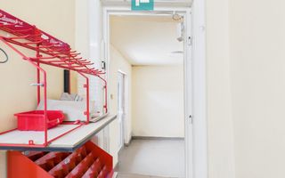 Hală și spații de birouri pe șoseaua principală - Poză 8