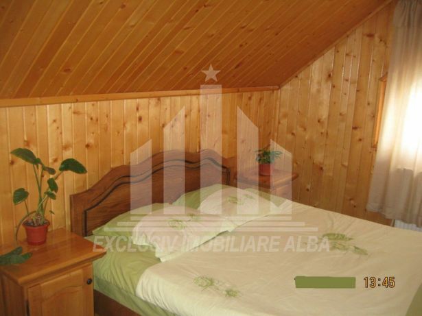 Casa cu 4 camere, Cetate - Poză 4