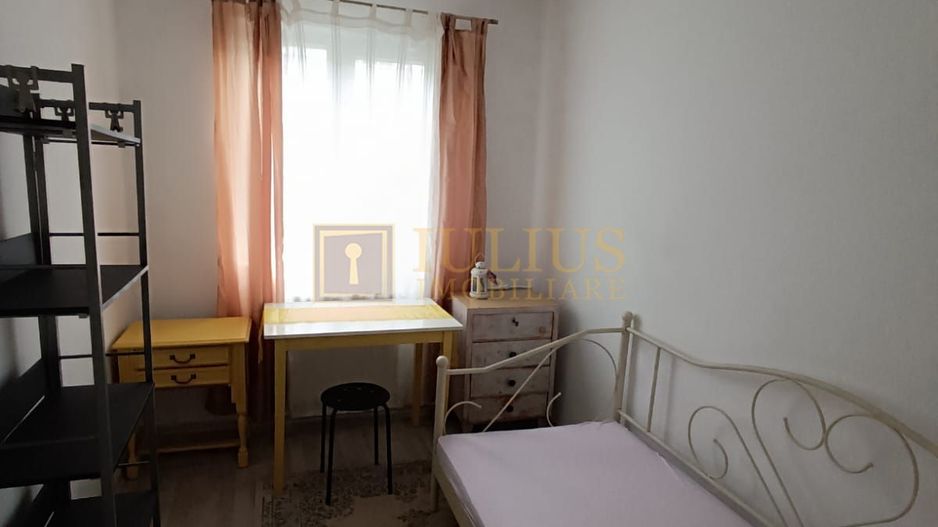 3 camere-Dacia - Poză 4