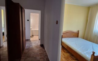 Apartament cu 3 camere - Central - Poză 8