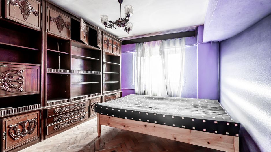 Apartament spatios in centrul orasului Chisineu Cris - Poză 3