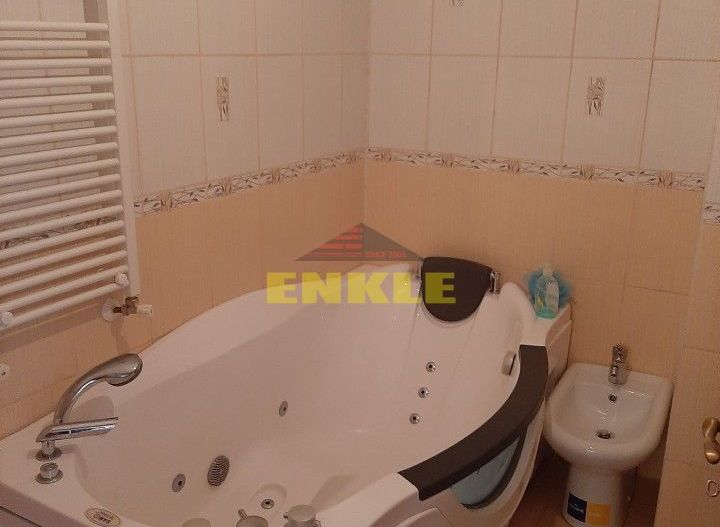 Apartament 2 camere de lux, mobilat, utilat, etaj 2, Zona: Piata Mare, 500 euro - Poză 9