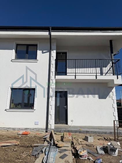 Duplex de vânzare, Miroslava, strada Stadionului, 4 camere, 165.000 EUR - Poză 5