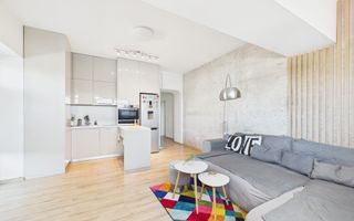 Apartament cu 3 camere de vanzare, centrala proprie - Mihai Bravu - Poză 1
