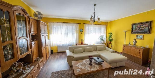 De vânzare casă cu etaj - Poză 1