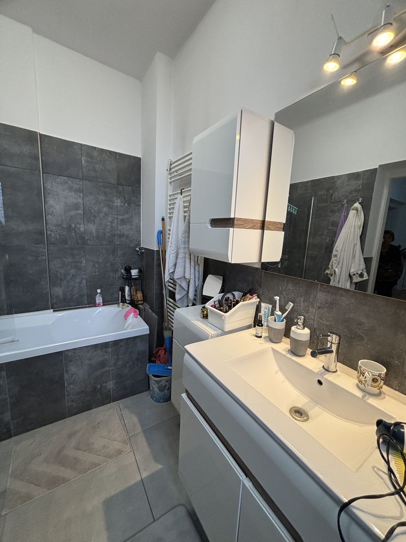 Apartament 3 camere la curte - Poză 18