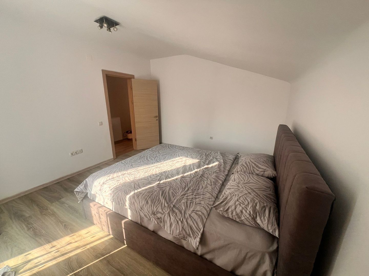 Casa tip Duplex in Stupini - Poză 10