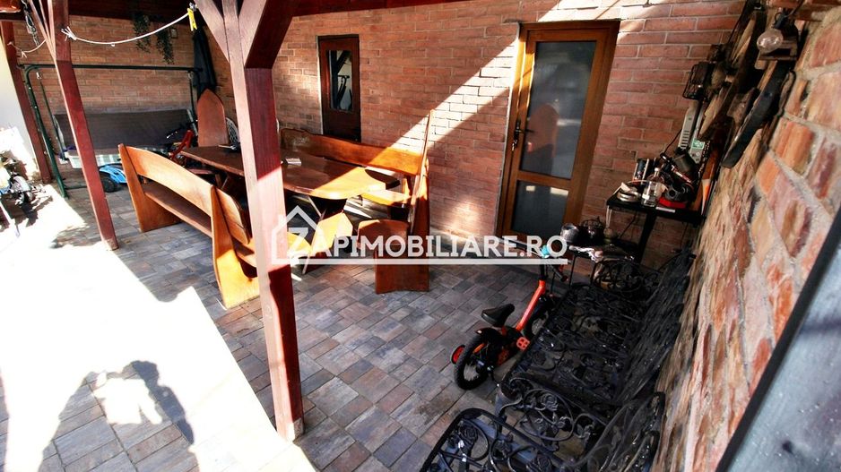 Casa 6 camere, 150mp.utili,527mp teren, zona semicentral - Poză 15