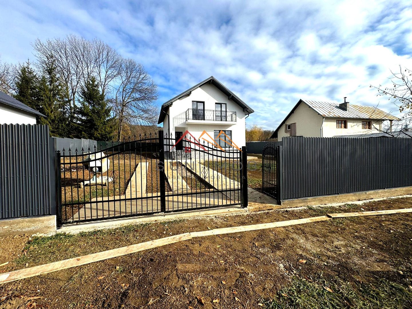Casa noua, P+M, 4 camere, terasa, teren 550 m2, central, CORNU - Poză 3