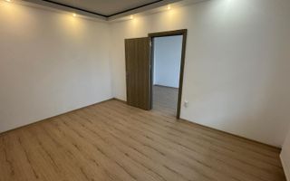 Apartament 3 camere, etaj 1, balcon închis – Aleea Șteaza - Poză 3