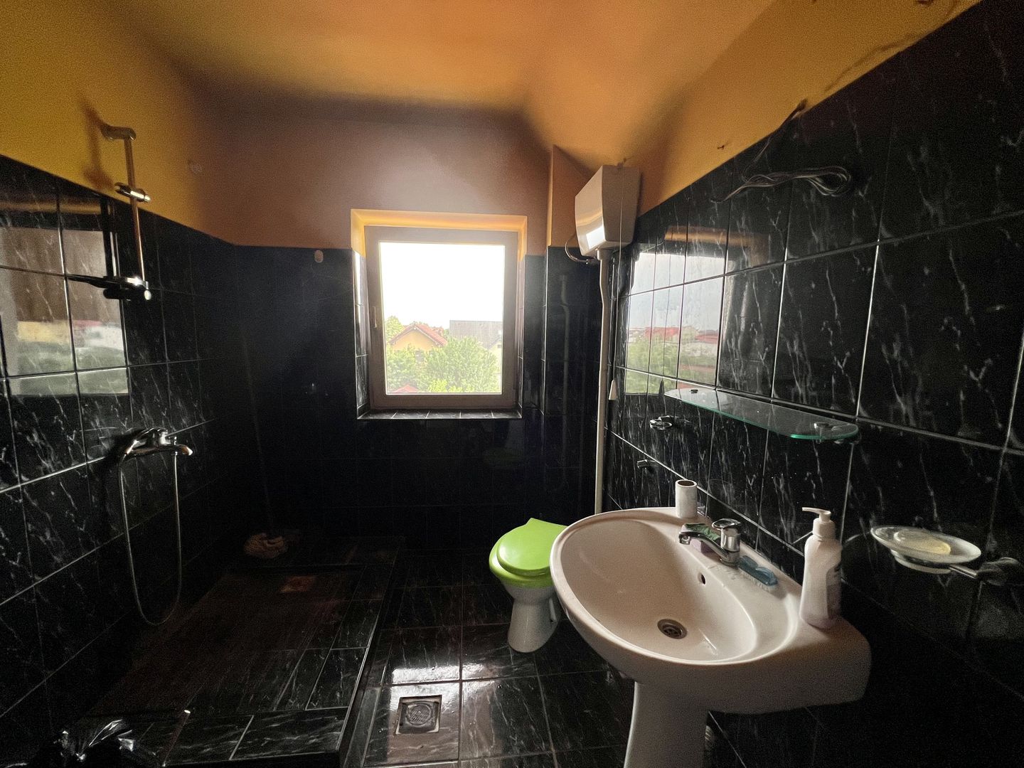 SPATIU CU MULTIPLE DESTINATII - Poză 8