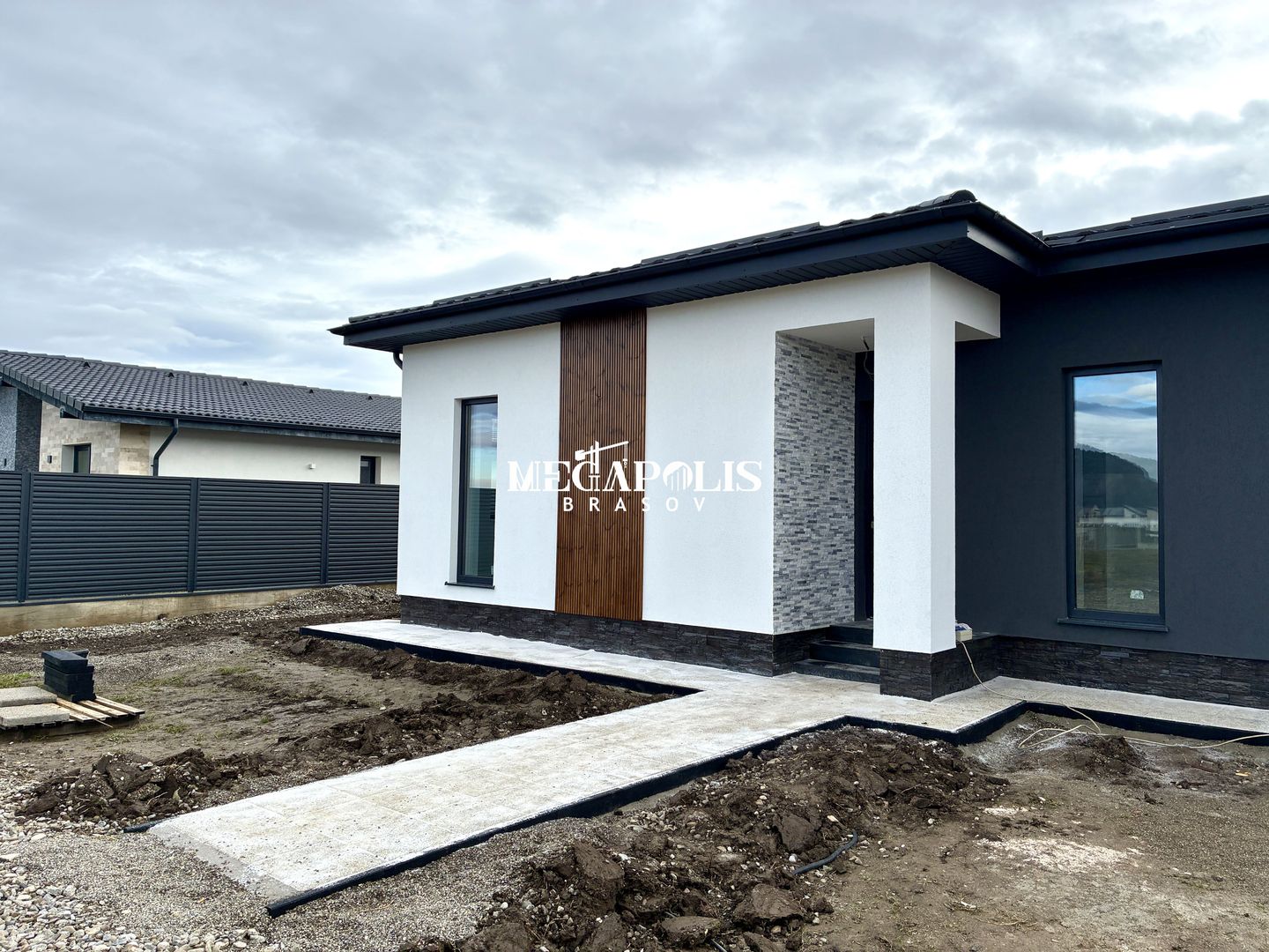 Casă / 4 camere / Sanpetru / Terasă - Poză 2