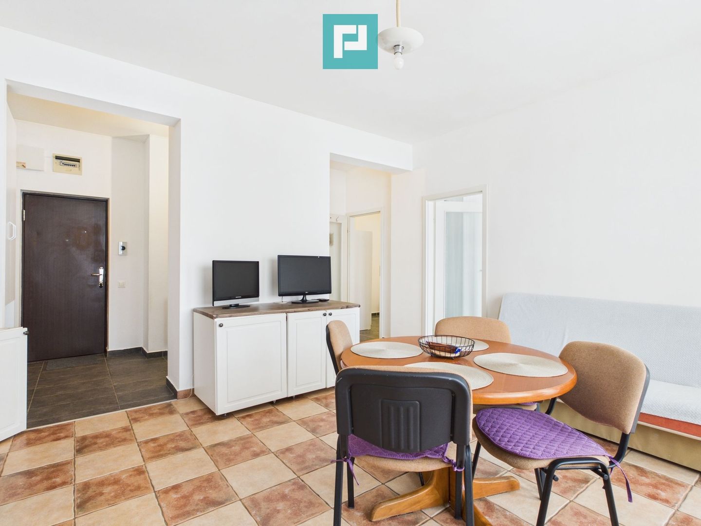 De închiriat apartament cu 3 camere la ARED Uta! - Poză 9