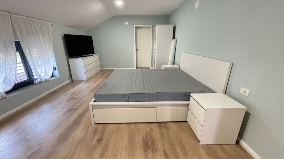 Casa spatioasa,amenajata in zona Lipovei - Poză 16