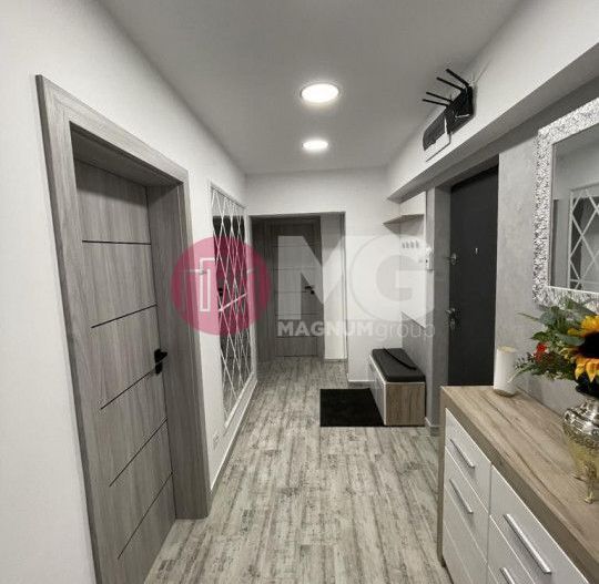 Apartament de Lux cu 2 Camere, Vedere la Bulevard, Zona Unirii-Burebista. - Poză 12