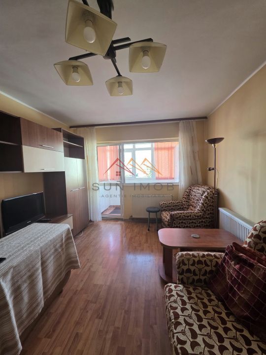 Apartament 2 camere, decomandat, ultracentral, mobilat si utilat - Poză 2
