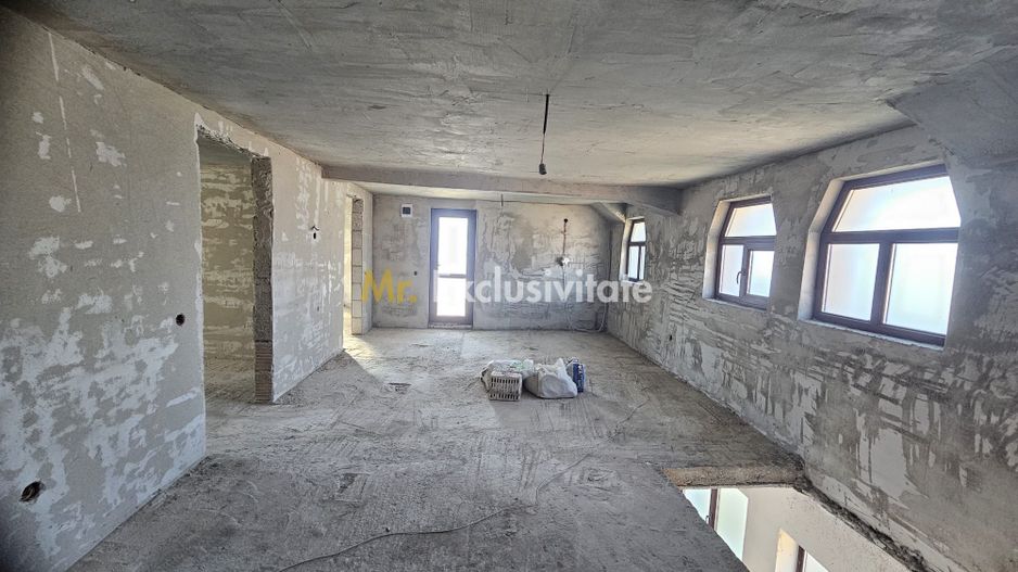 Vila generoasa cu piscina,garaj subteran si curte cu terasa-Turda - Poză 9