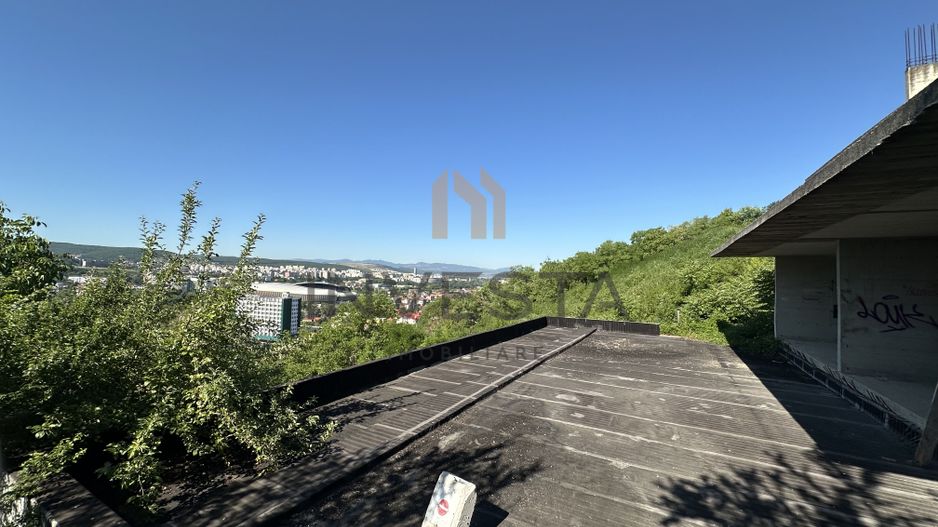 1400 mp/Panorama asupra Parcului Central - Poză 1