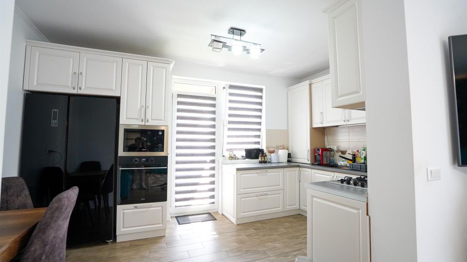 Casa la cheie la intrare in Santandrei - Poză 7