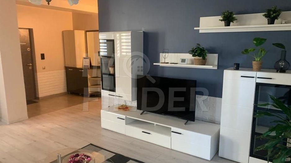 Apartament 4 camere cu gradina in imobil tip vila, Europa - Poză 6