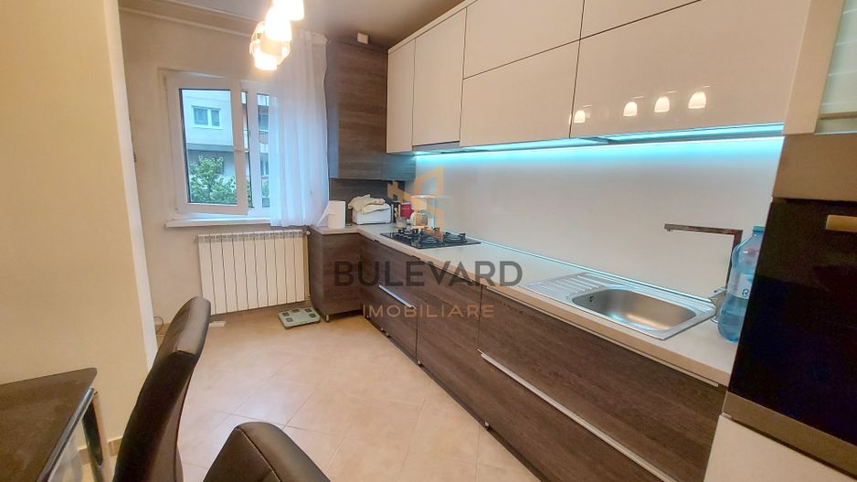 Apartament cu 4 camere decomandate B-dul 21 Decembrie 1989! - Poză 5