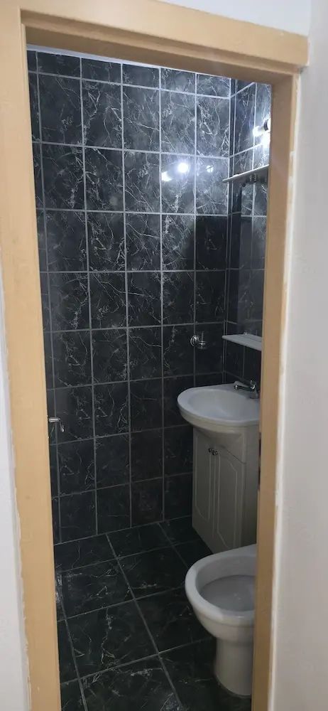 Închiriez apartament 3 camere, Mall Vitan, centrală proprie - Poză 8