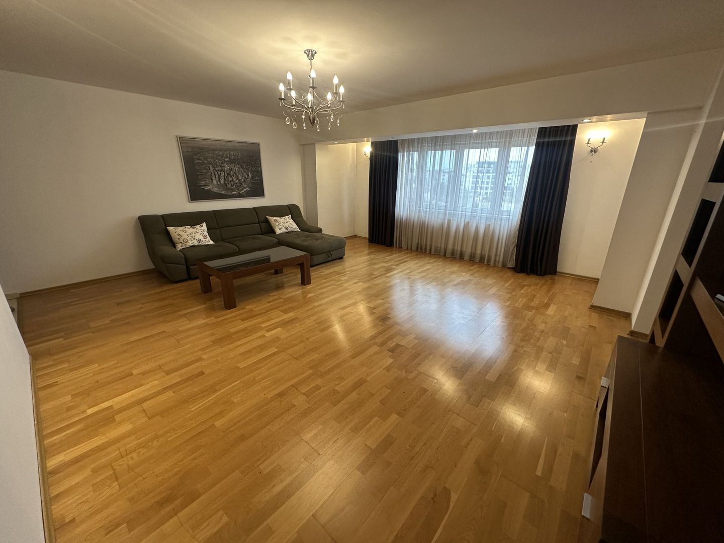 UNIRII-ALBA IULIA, 3 CAMERE, 99 MP, PARCARE SUBTERANA! - Poză 1