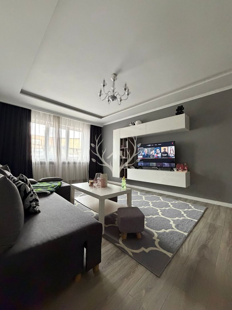 Apartament cu 3 camere decomandate, 65 mp, Intre Lacuri - Poză 2