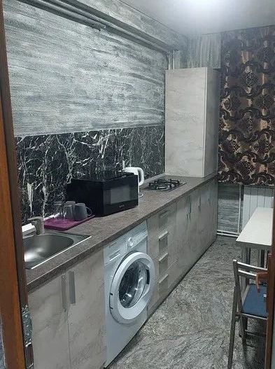 Închiriez apartament 1 cameră, Mazepa 1, bloc Salcia, parter, 300 euro - Poză 3
