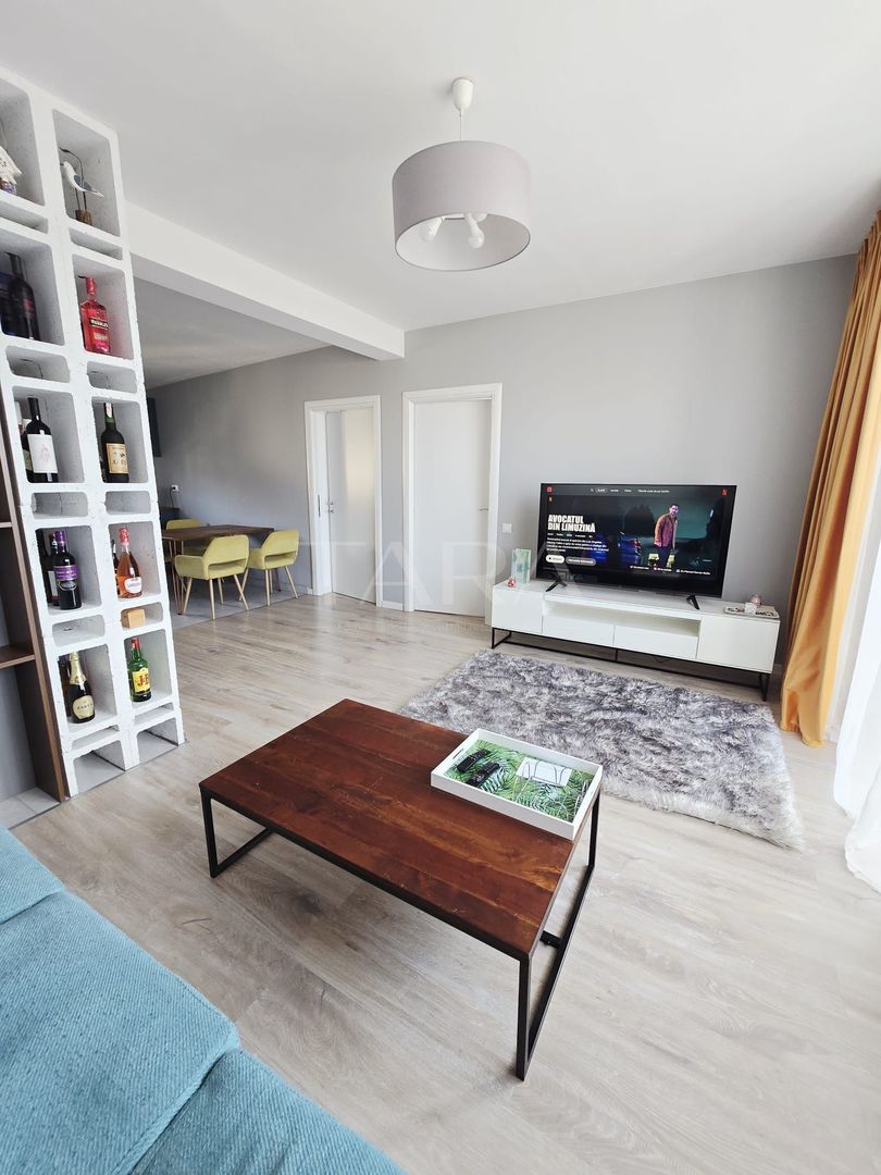 Apartament 3 camere modern cu parcare, zona Terra. - Poză 9