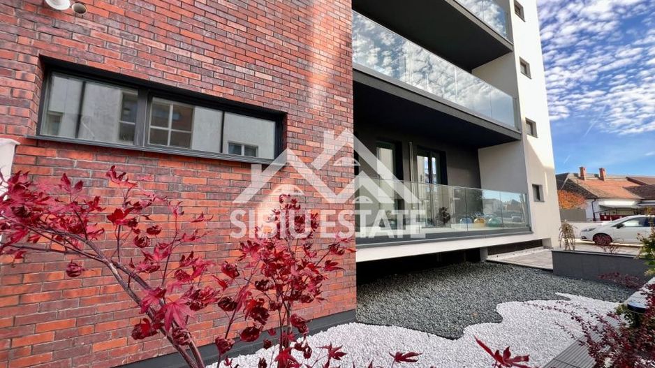 Apartament Sibiu central 3 camere, 2 bai Imobil Top lift garaj - Poză 15