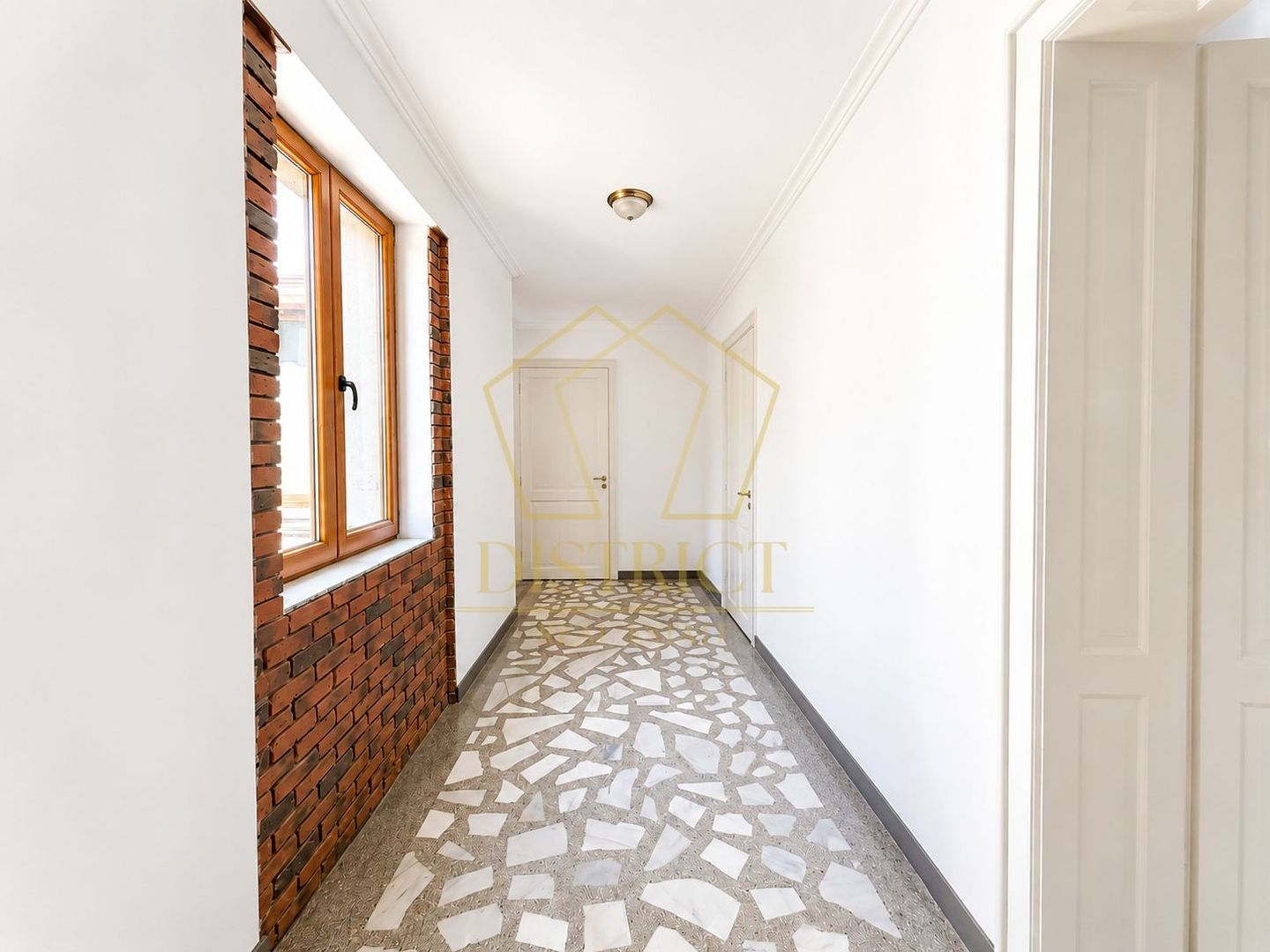 Casa cu istorie, teren de aproape 2 hectare si potențial rar | Petrovaselo - Poză 8