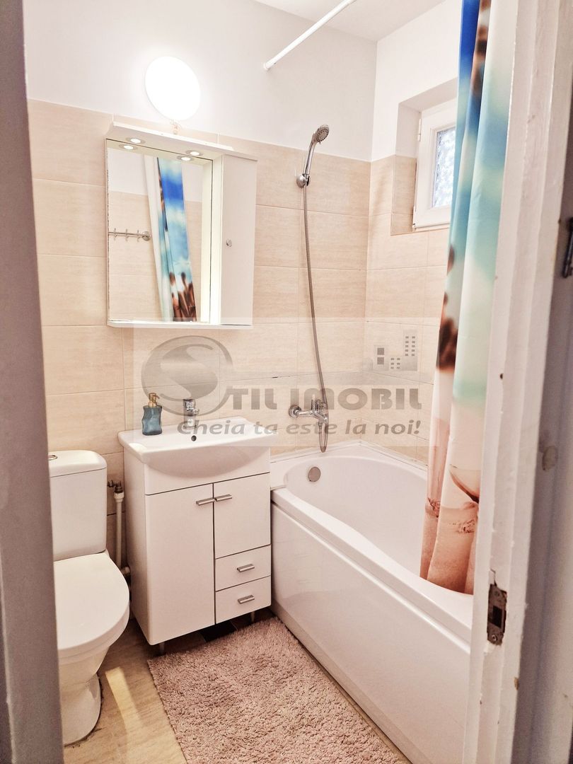 Apartament cu 2 camere in Podu Ros. 74.500 euro ! - Poză 4