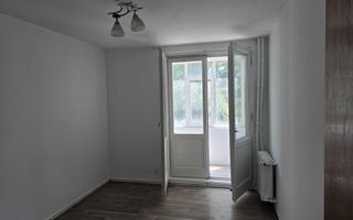 APARTAMENT 3 CAMERE SEMIDECOMANDAT - Poză 1