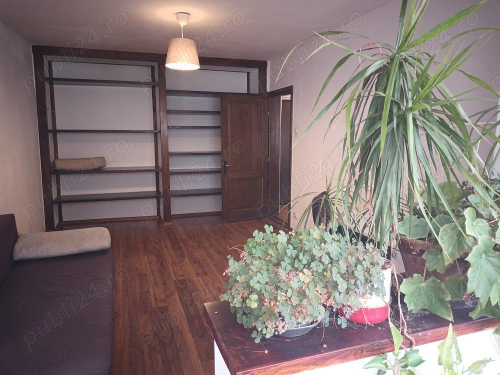 Apartament cu 3 camere in zona Lacul-Tei - Poză 1