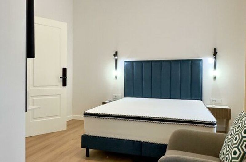 Magheru: 5 camere cu băi proprii – business regim hotelier care deja produce. - Poză 15