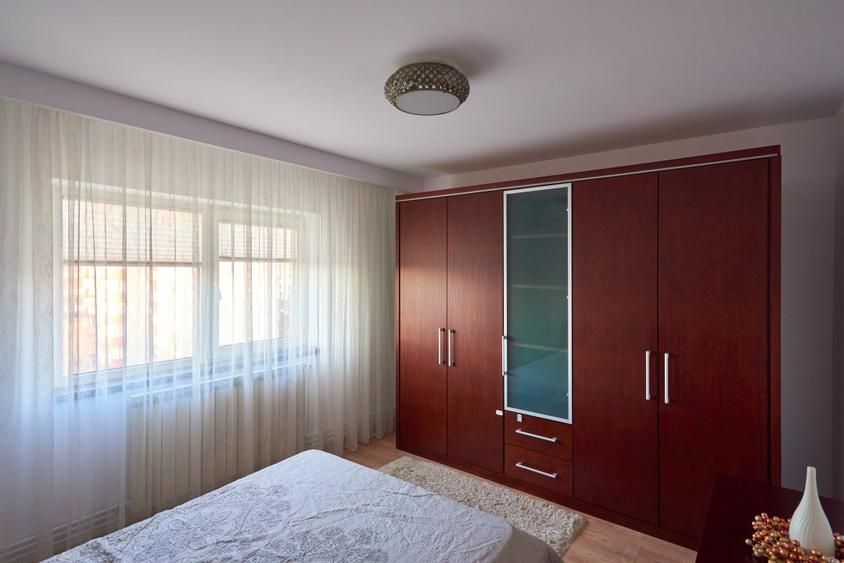 2 camere | prima inchiriere | centrala proprie | Sebastian - Razoare - Poză 13