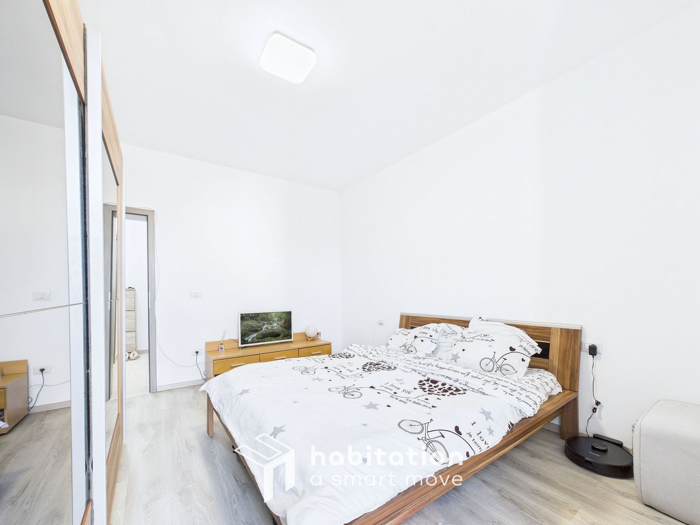 Refugiu urban: 2 camere, decomandat, în Bucovina, langă Iulius Town - Poză 14