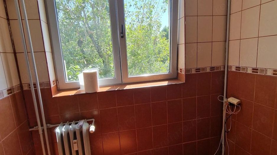 🔑 Vanzare apartament 3 camere – Zona Titan / Piața Miniș - Poză 9
