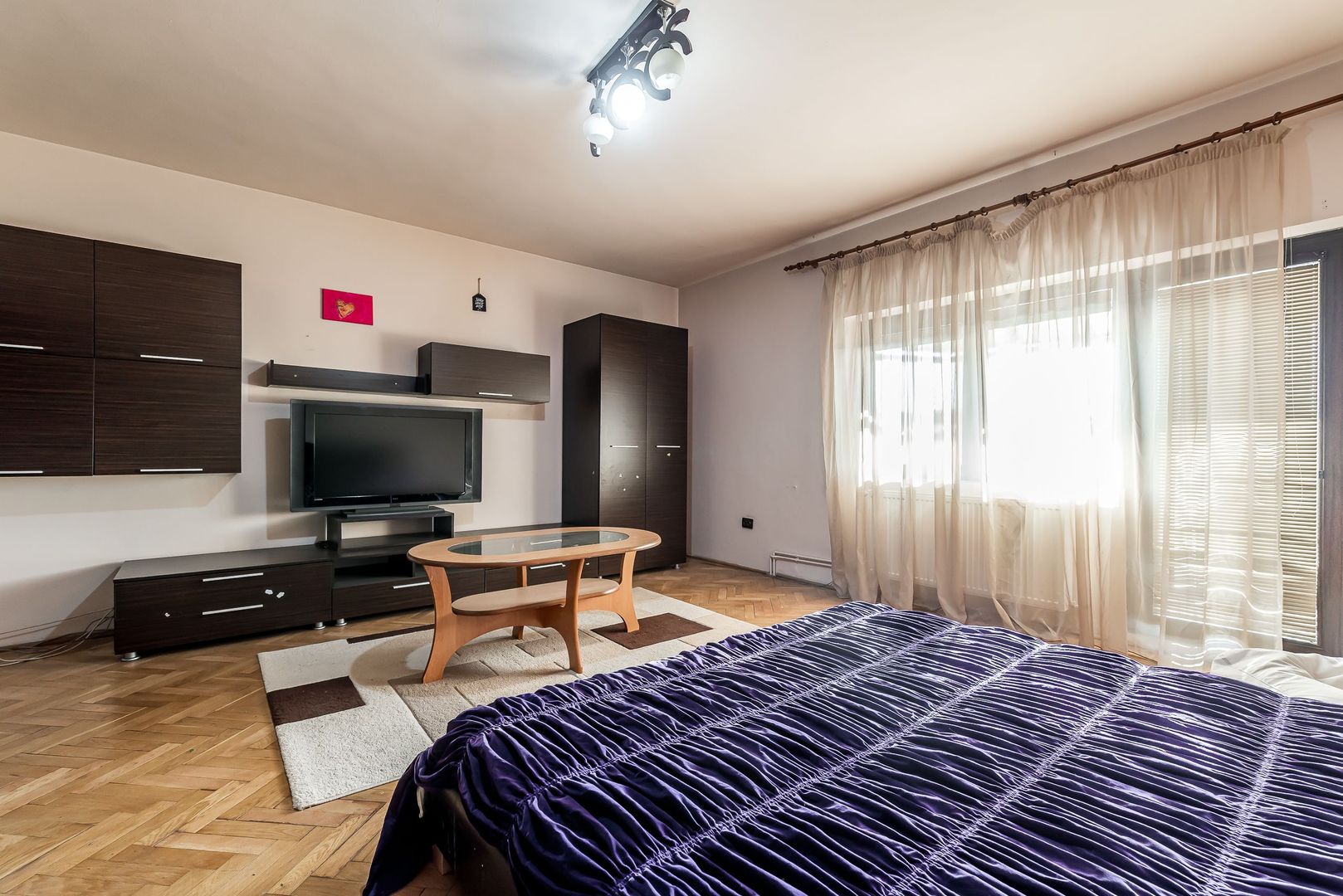 VANDUT! Vilă cu 4 apartamente aproape de centrul Timișoarei - Poză 8