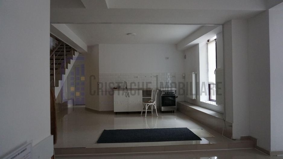 Vila 9 cam., util 236 mp., moderna, disponibila imediat, SANADOR Victoriei - Poză 2